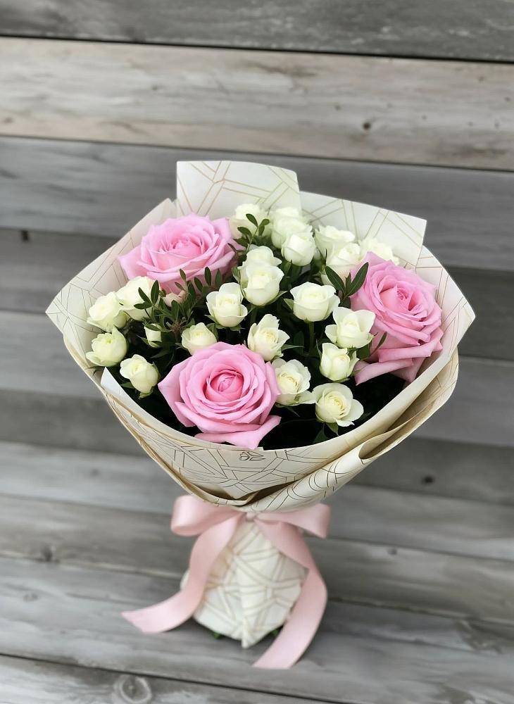 Букет цветов из: Розы в Старой Рузе