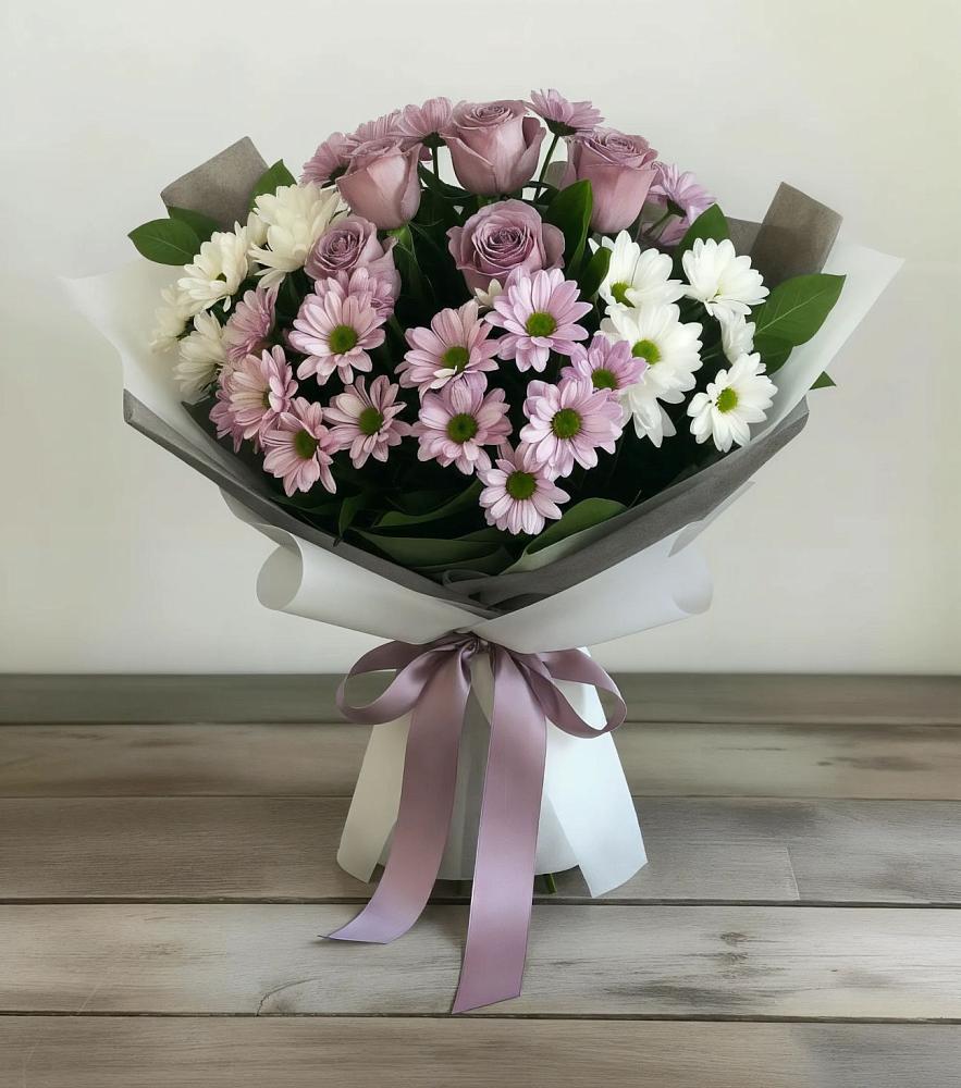 Букет цветов из: Хризантемы и Розы в Старой Рузе