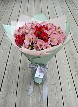 Букет цветов из:  Альстромерии в Старой Рузе