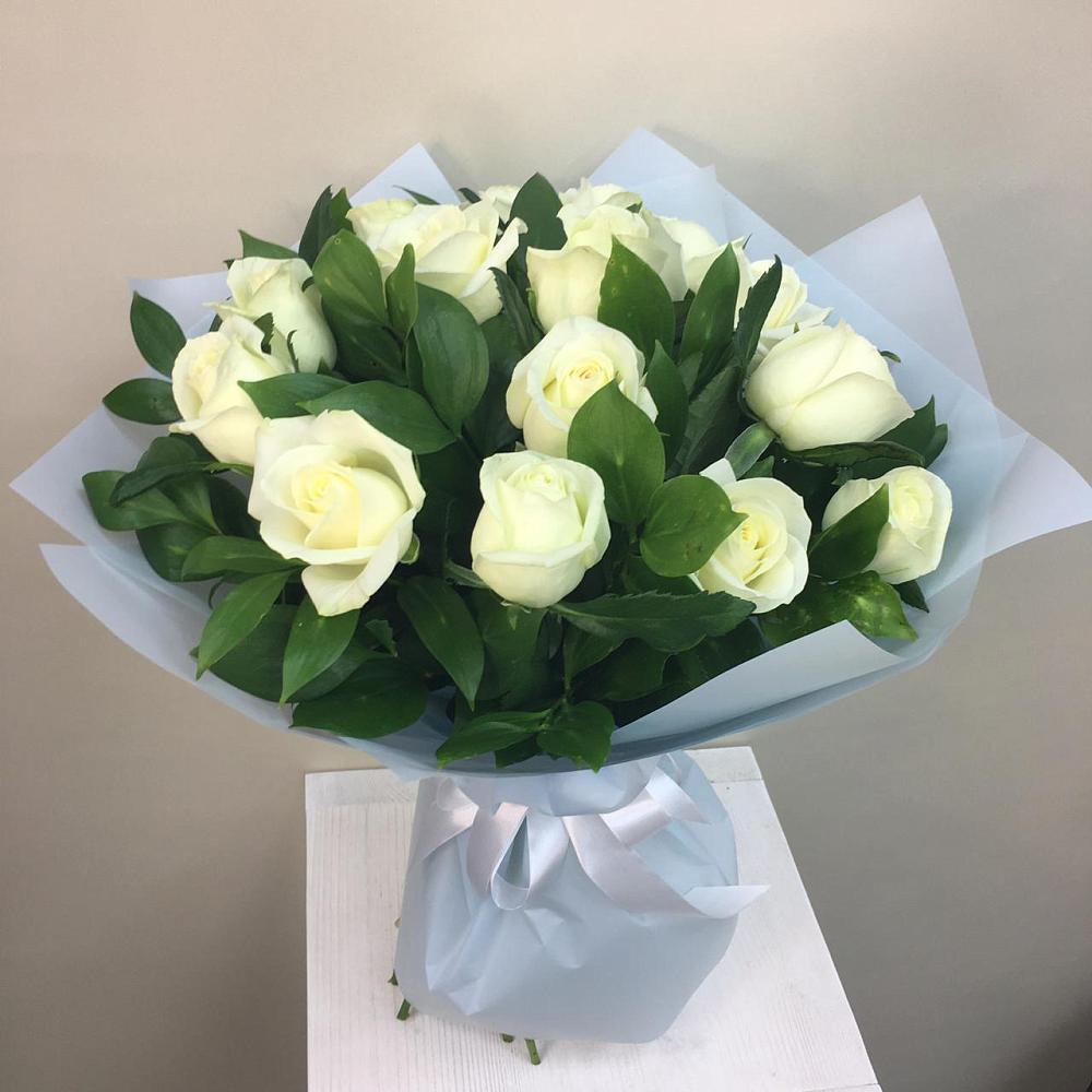 Букет 15 Белых роз Проуд в Старой Рузе