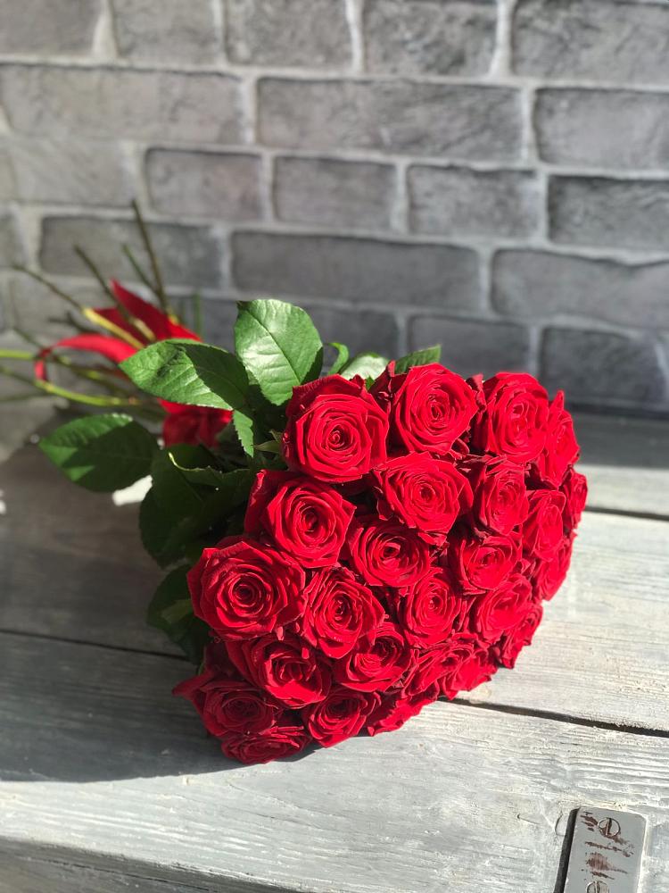 Букет Красные розы Фридом в Старой Рузе