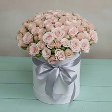 Цветочная композиция из Розы в шляпной коробке в Старой Рузе