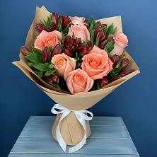 Букет цветов из:  Розы и Альстромерии в Старой Рузе