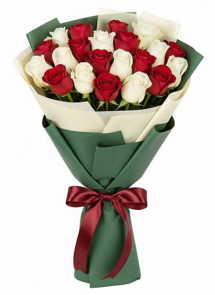 Букет Микс из красных и белых роз в Старой Рузе