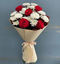 Букет цветов из:  Розы и Хризантемы в Старой Рузе