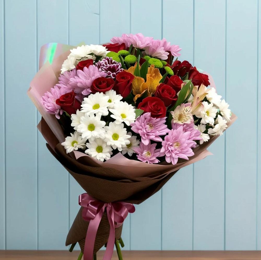 Букет цветов из: Розы, Хризантемы и Альстромерии в Старой Рузе