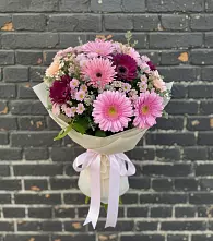 Букет цветов из:  Герберы и Хризантемы в Старой Рузе