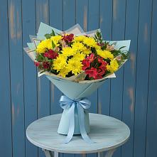 Букет цветов из:  Альстромерии и Хризантемы в Старой Рузе
