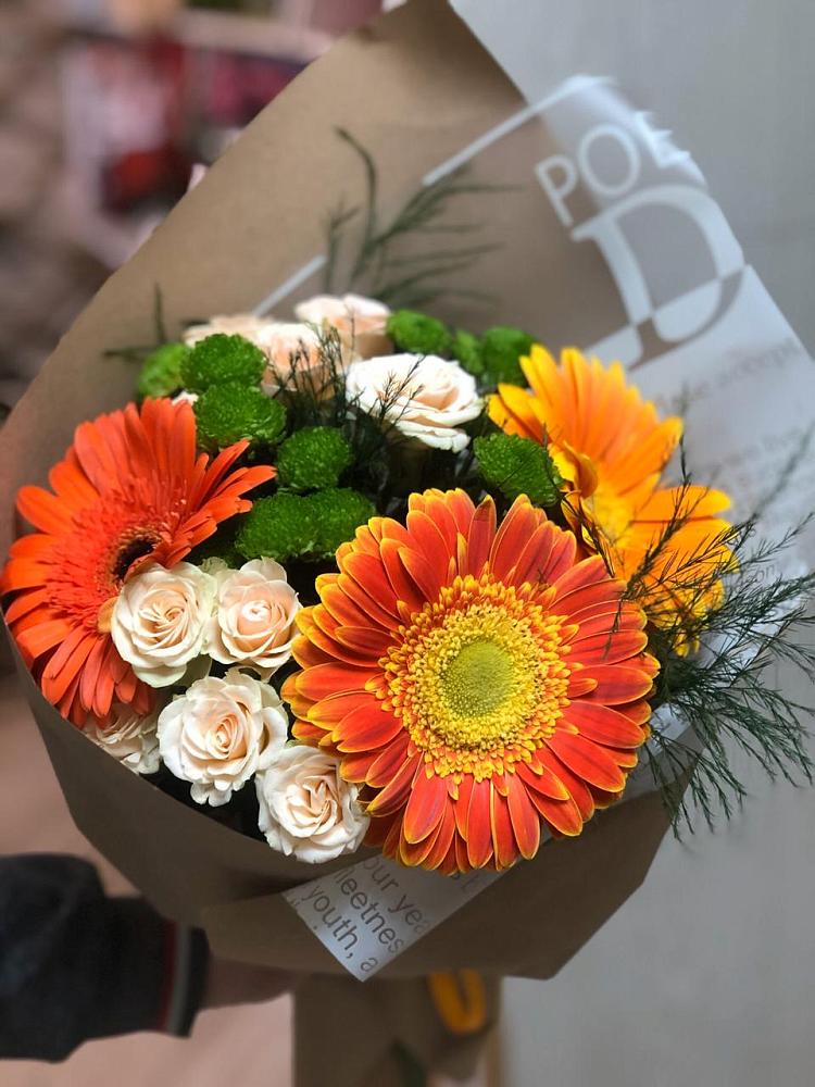 Букет цветов из: Герберы, Хризантемы и Розы в Старой Рузе