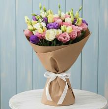 Букет цветов из:  Лизиантусы в Старой Рузе