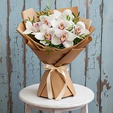 Букет цветов из:  Орхидеи и Розы #REPLACE_PRED# Старой Рузе