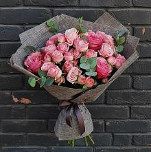 Букет цветов из:  Розы в Старой Рузе